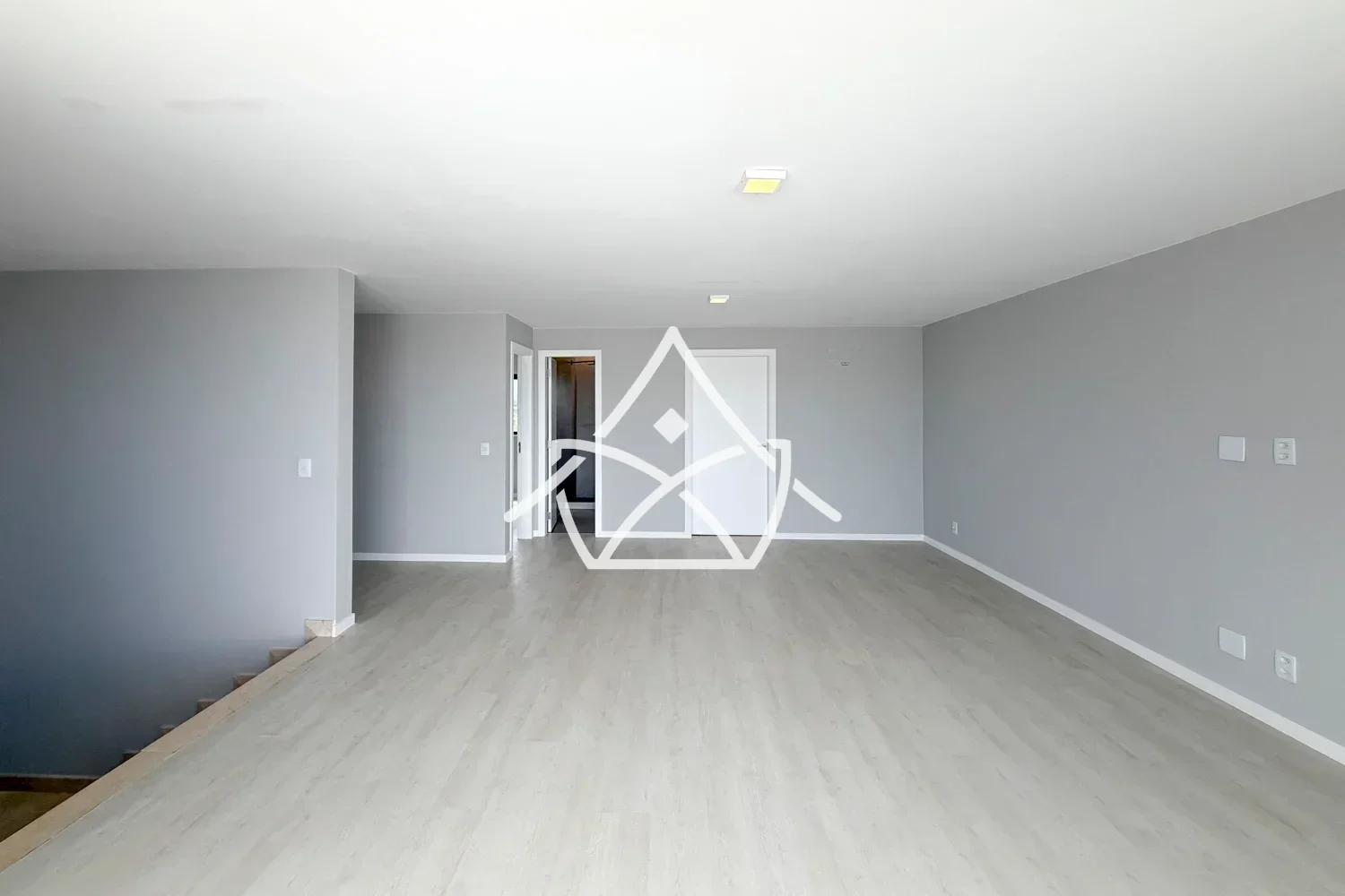 Triplex à Venda com 3 Suítes no Recreio RJ