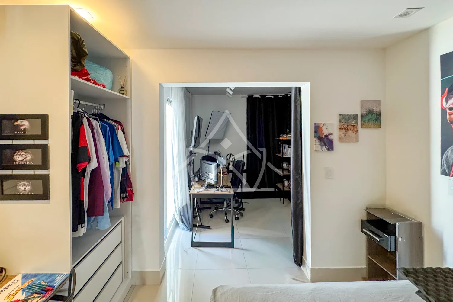 Triplex à Venda com 6 Suítes no Recreio dos Bandeirantes RJ