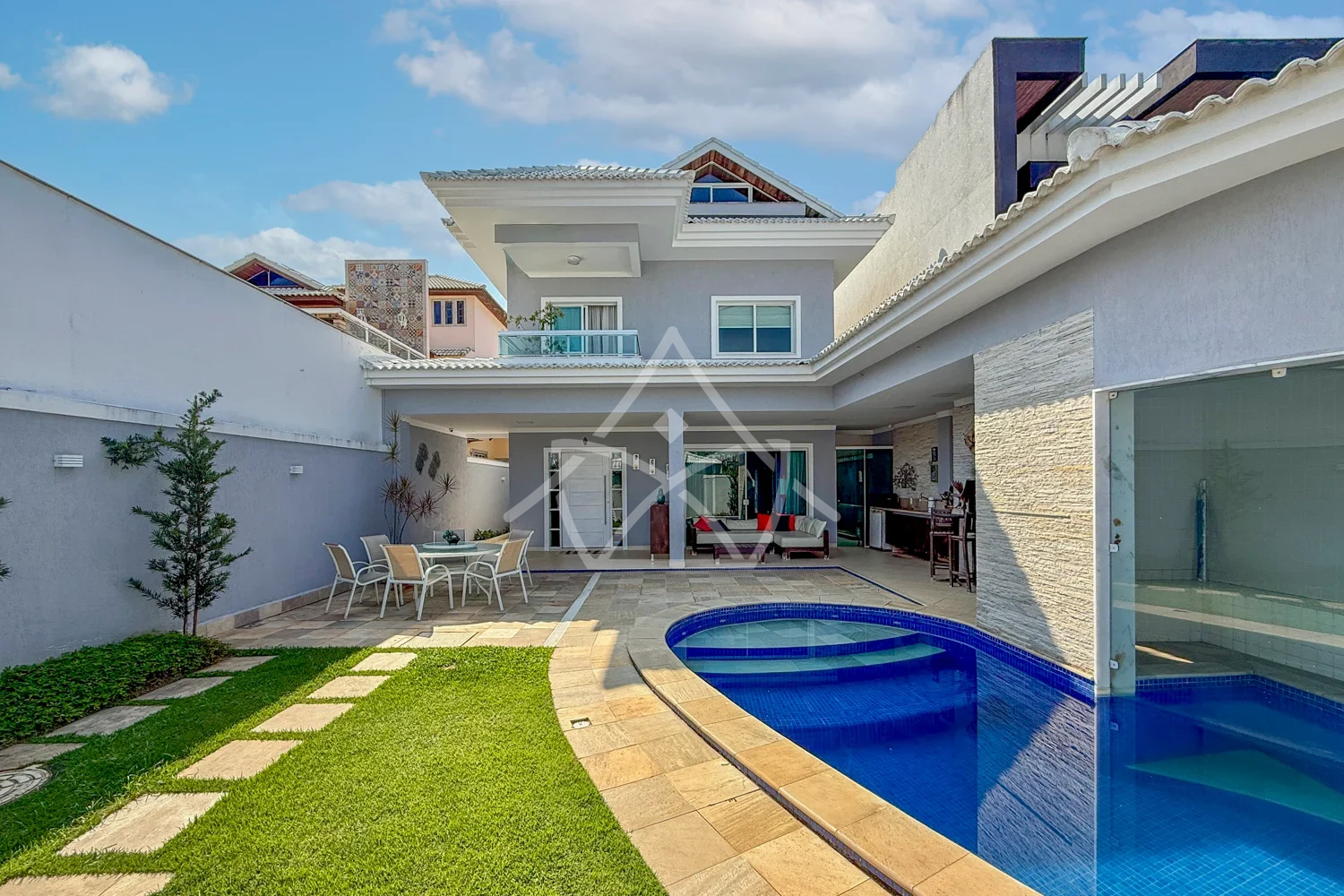 Triplex em Estilo Tradicional no Recreio dos Bandeirantes RJ