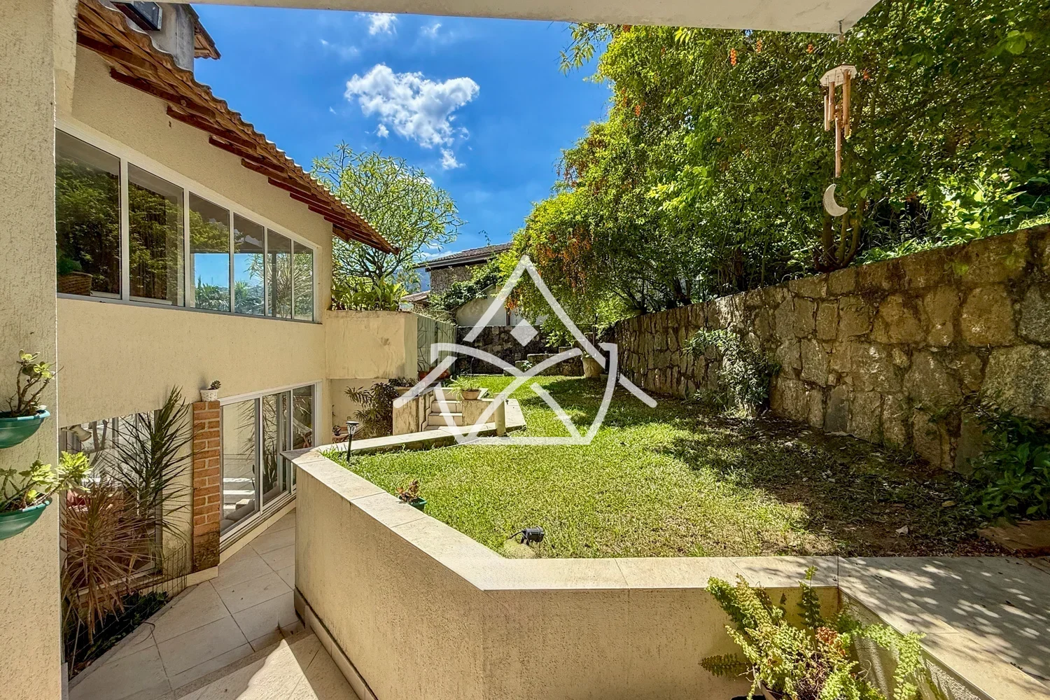 Triplex à Venda com 4 Suítes no Itanhangá
