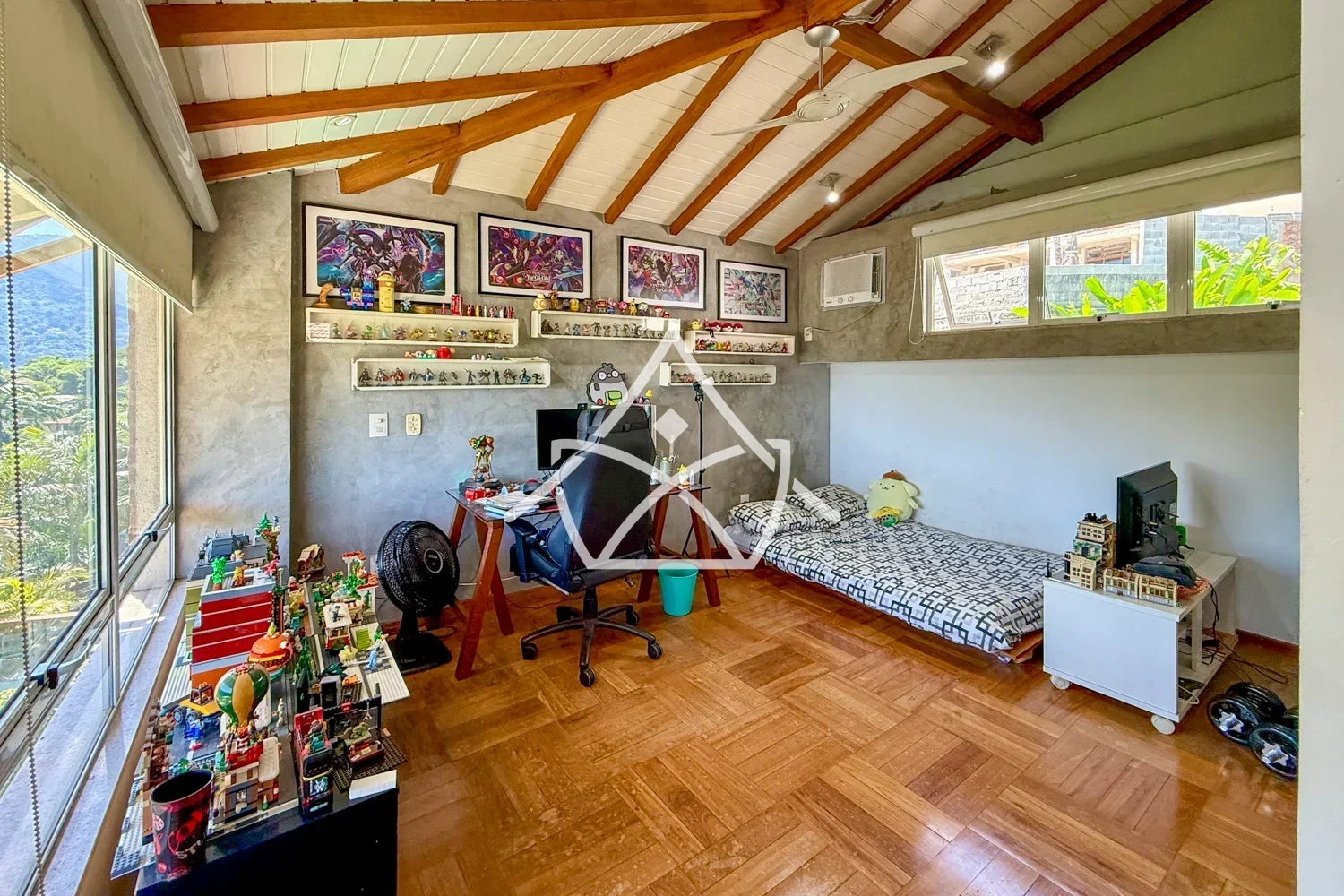 Triplex à Venda com 4 Suítes no Itanhangá