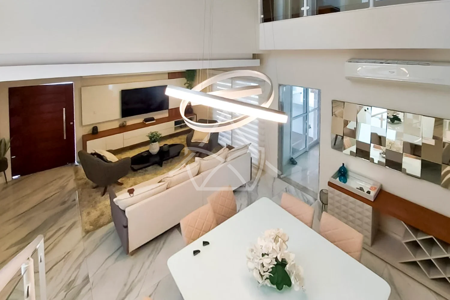 Casa à Venda com 4 Suítes no Recreio dos Bandeirantes RJ