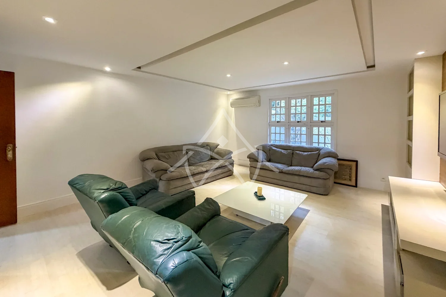 Duplex em Estilo Colonial na Barra da Tijuca RJ