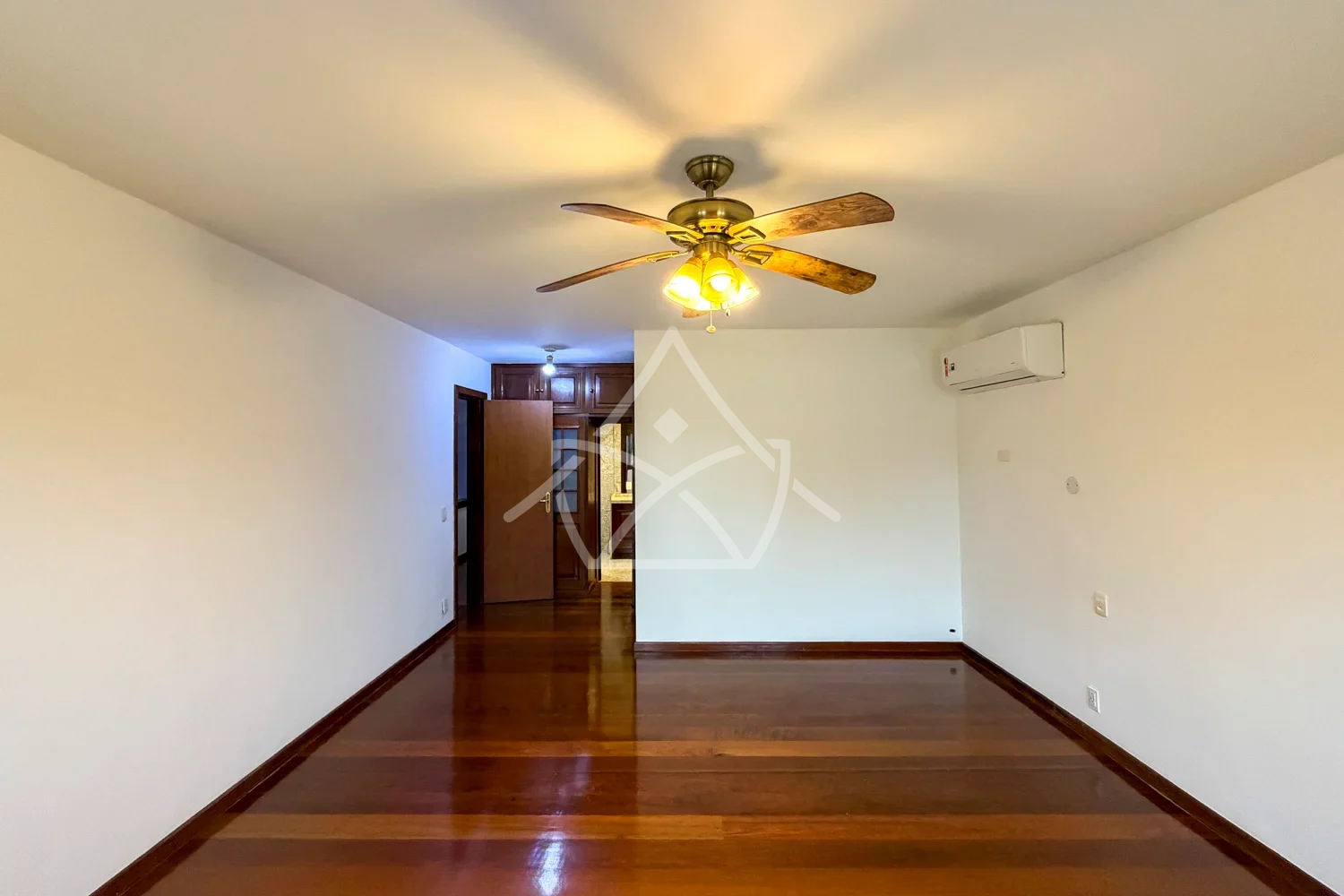 Duplex em Estilo Colonial na Barra da Tijuca RJ