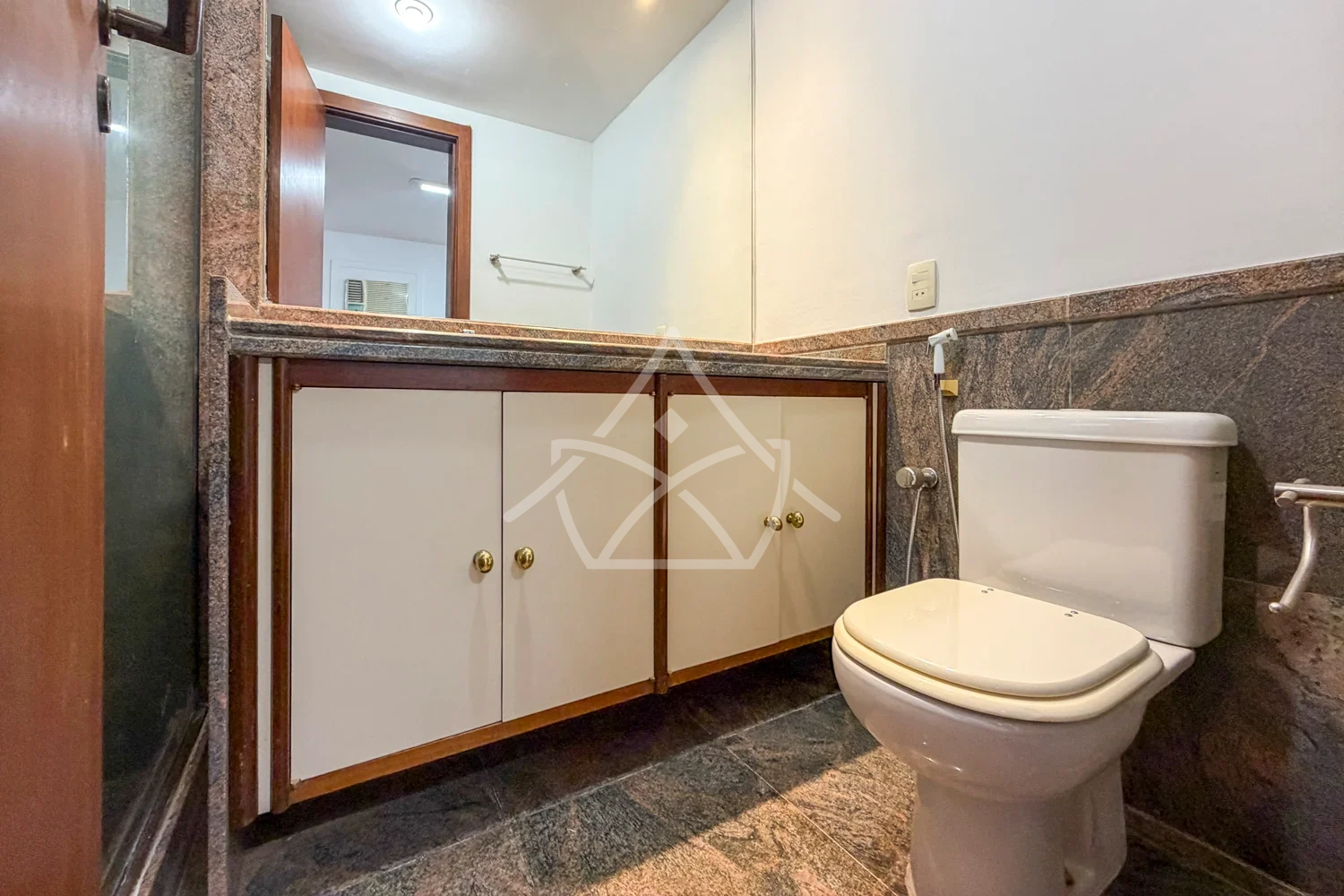Duplex em Estilo Colonial na Barra da Tijuca RJ
