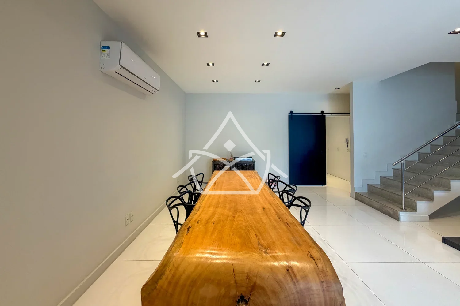 Triplex com 3 Suítes e Sótão Versáti no Recreio dos Bandeirantes