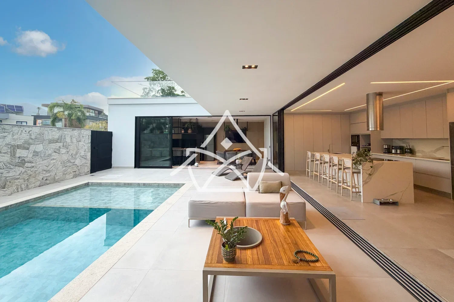 Casa Triplex no Recreio dos Bandeirantes RJ
