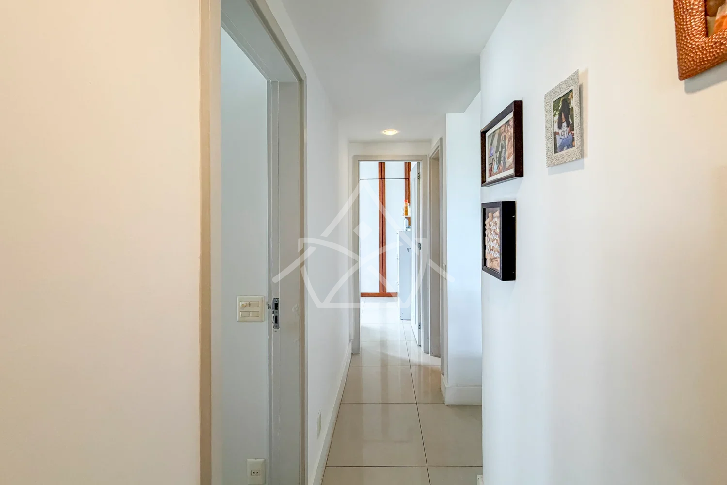 Á Venda com 3 Quartos, na Barra da Tijuca RJ