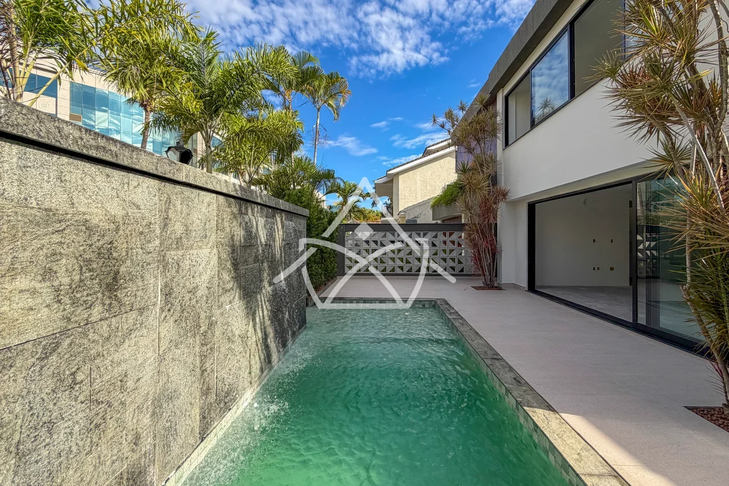 Casa Duplex à Venda na Barra da Tijuca RJ