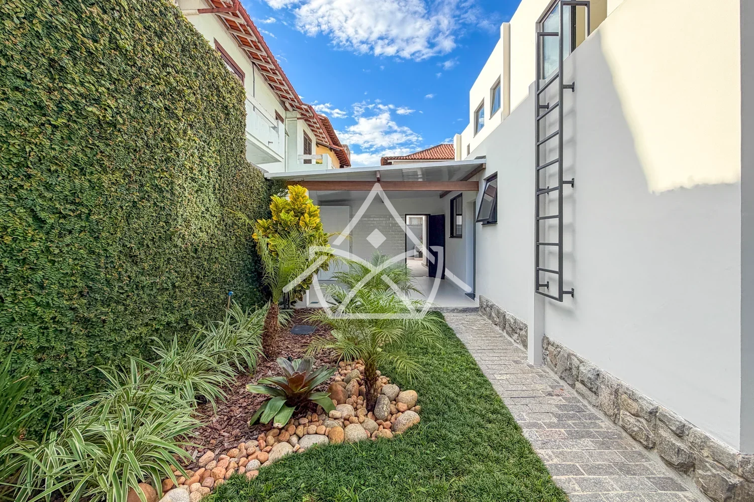 Casa Duplex à Venda na Barra da Tijuca RJ