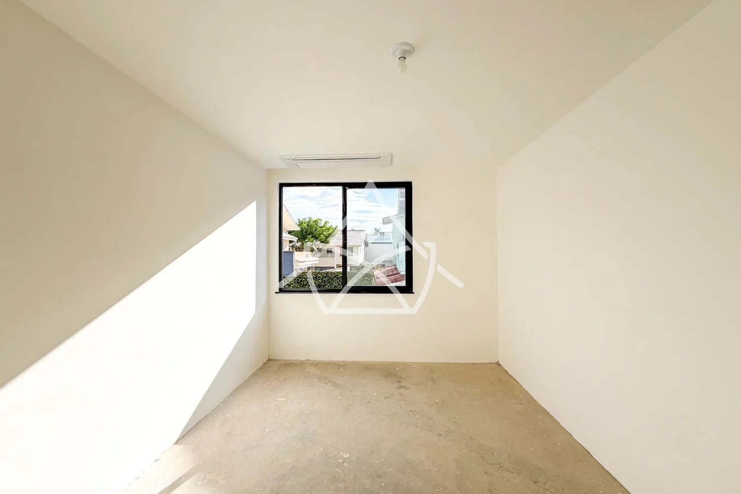 Casa Duplex à Venda na Barra da Tijuca RJ