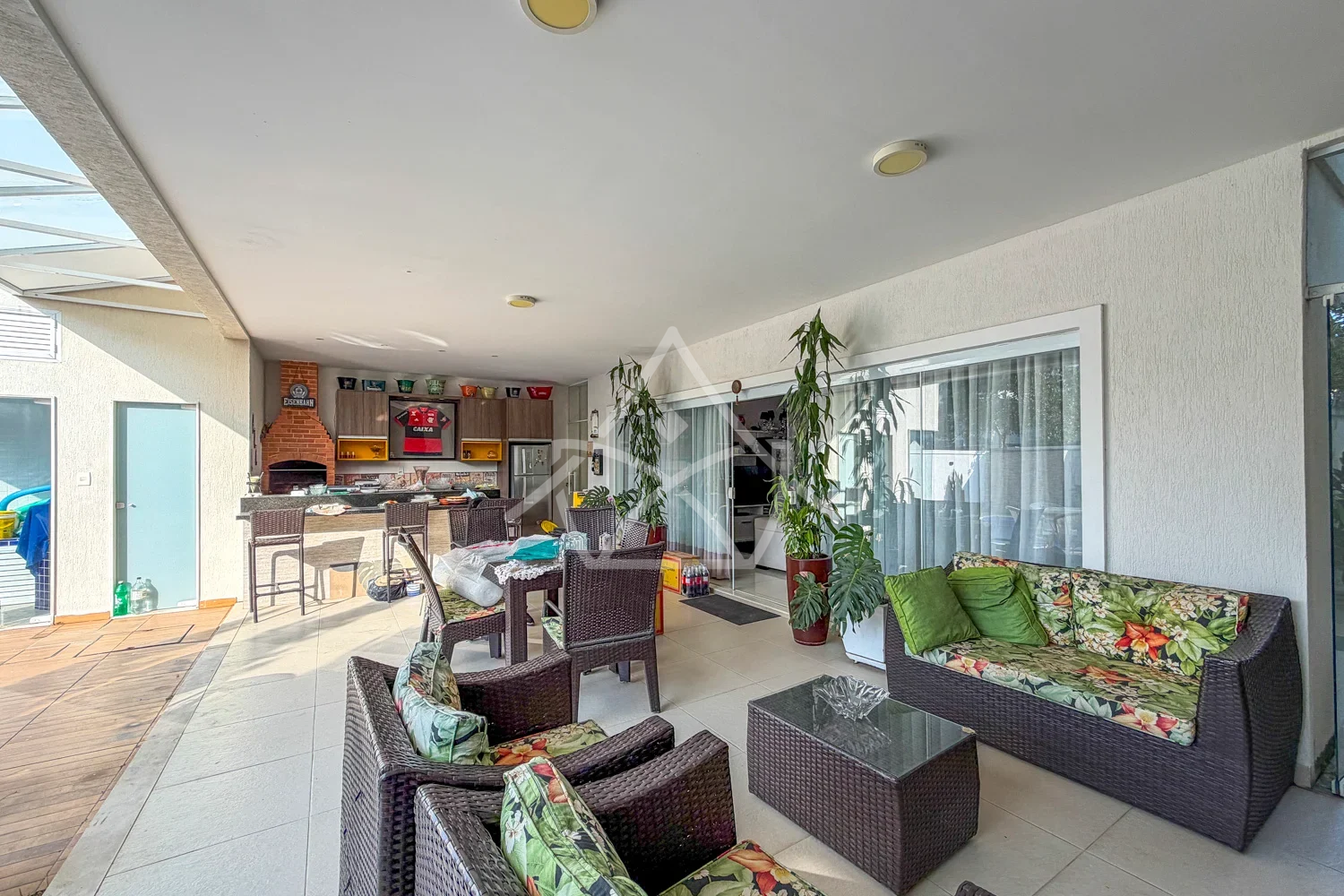 Triplex à Venda com 4 Quartos e Piscina no Recreio RJ