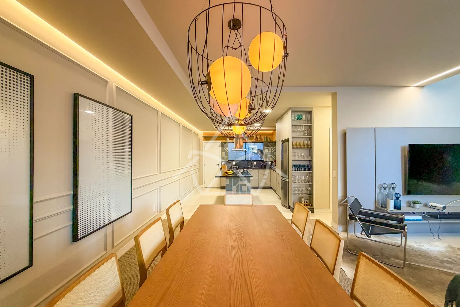 Casa triplex contemporânea porteira fechada em Vargem Pequena