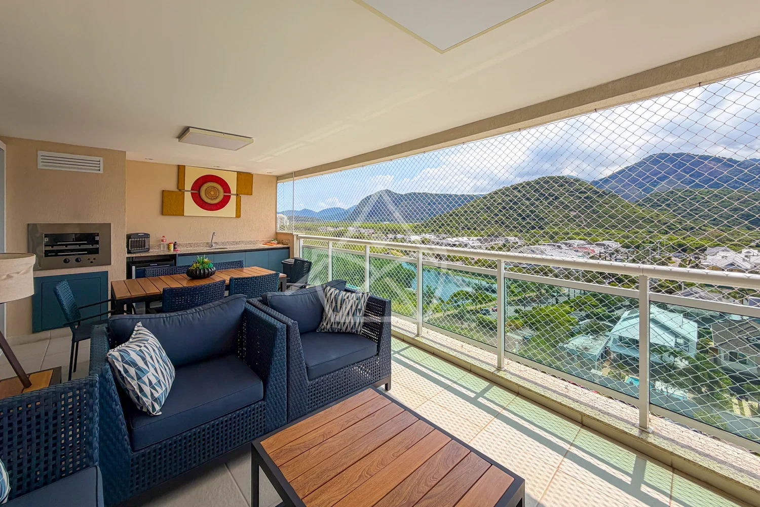 Apartamento com 3 quartos e 2 vagas à venda na Barra RJ