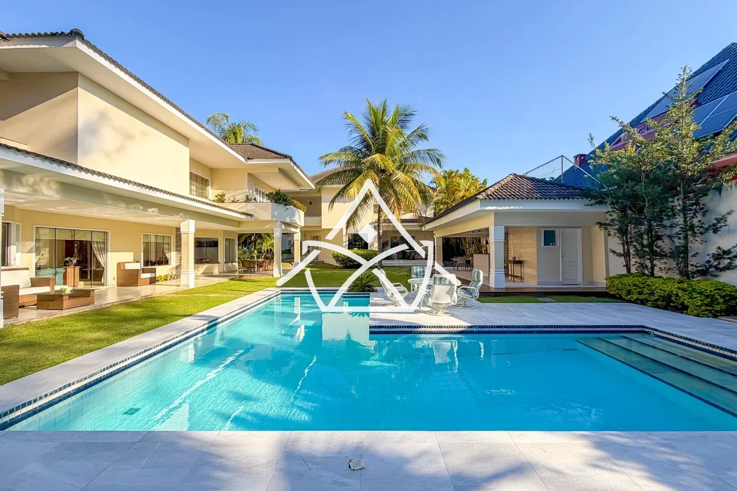 Casa com Casa de Hóspedes na Barra da Tijuca RJ