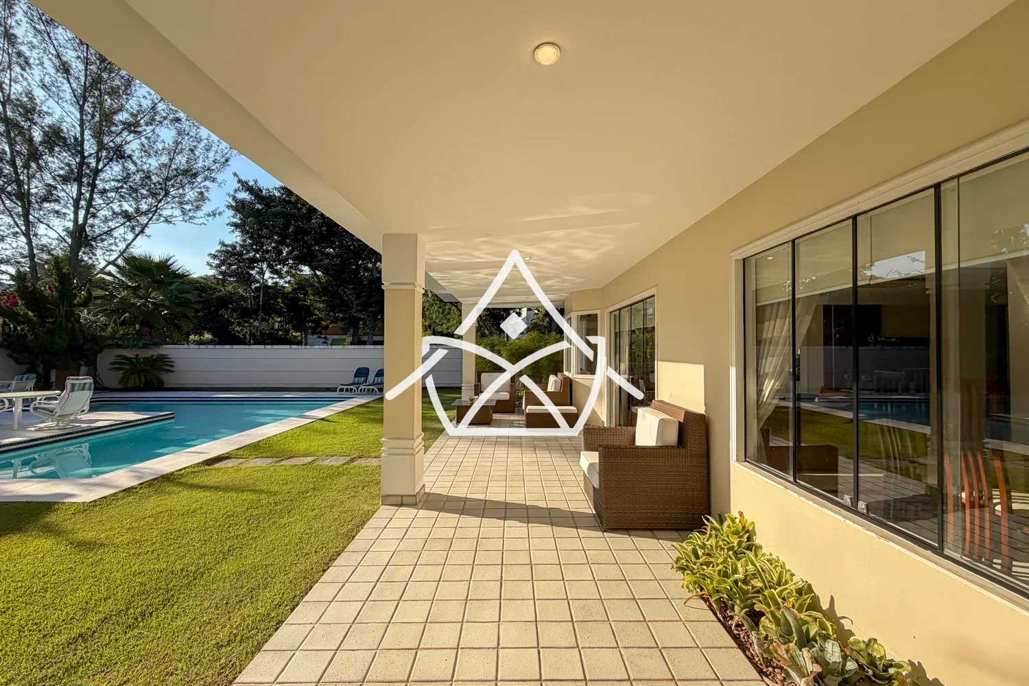 Casa com Casa de Hóspedes na Barra da Tijuca RJ