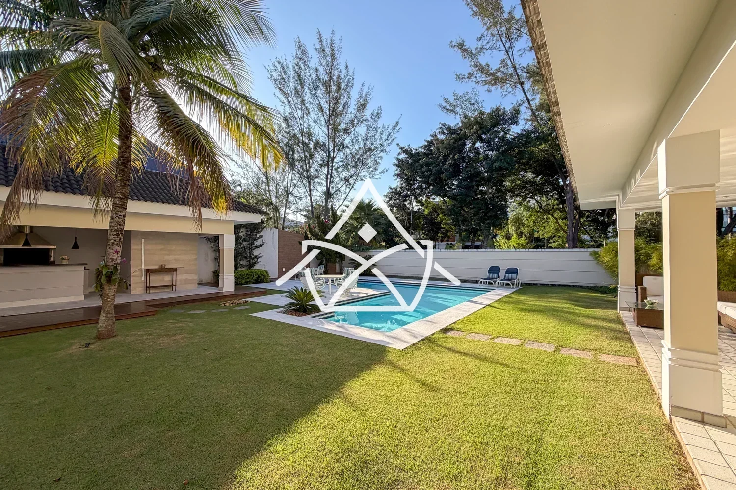 Casa com Casa de Hóspedes na Barra da Tijuca RJ
