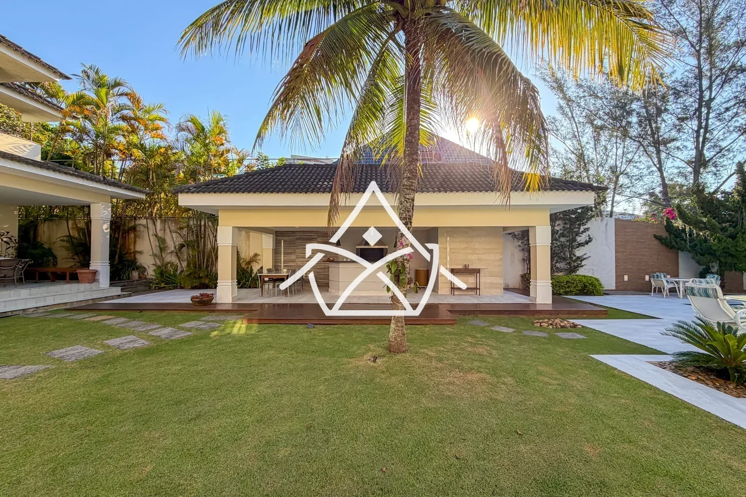 Casa com Casa de Hóspedes na Barra da Tijuca RJ