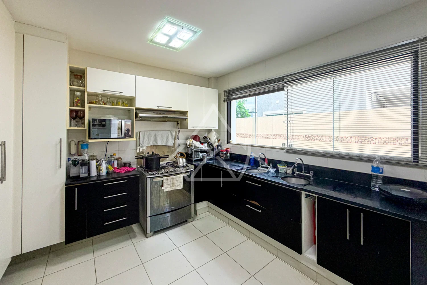 Triplex com 4 Quartos em Vargem Pequena RJ