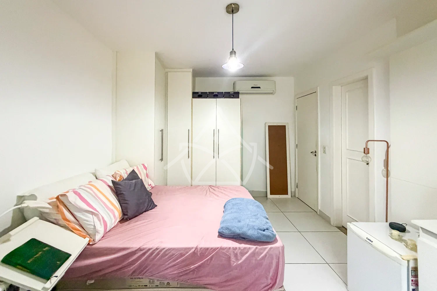 Triplex com 4 Quartos em Vargem Pequena RJ