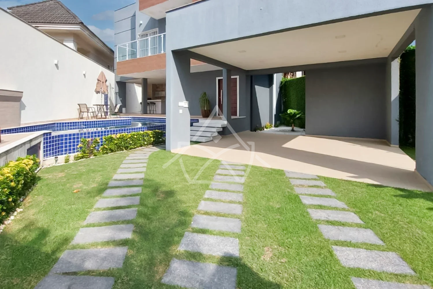 Casa à Venda com 4 Suítes no Recreio dos Bandeirantes RJ