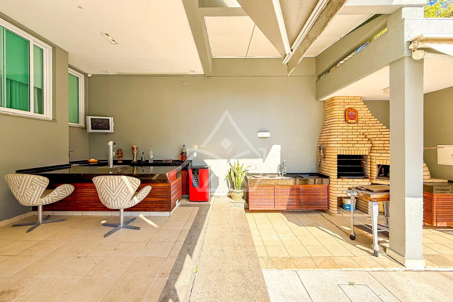 Duplex em Estilo Tradicional à Venda na Barra da Tijuca RJ