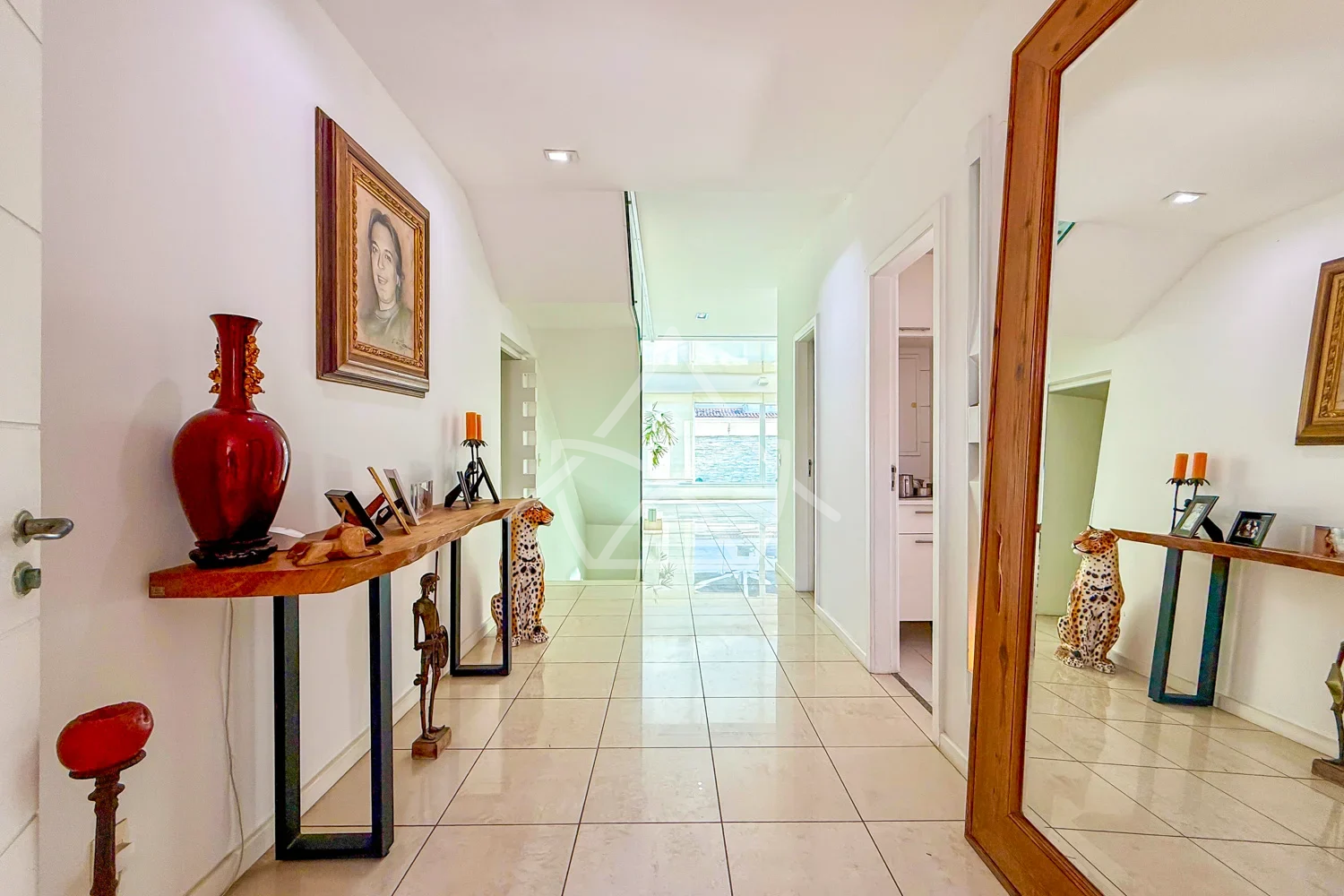 Duplex em Estilo Tradicional à Venda na Barra da Tijuca RJ