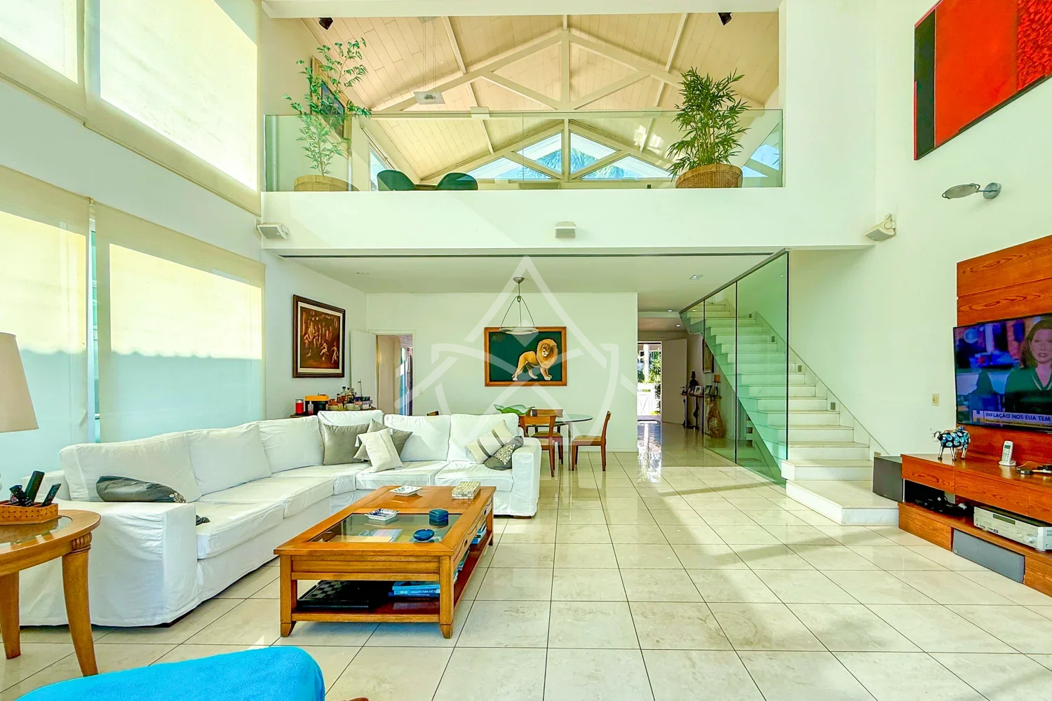 Duplex em Estilo Tradicional à Venda na Barra da Tijuca RJ