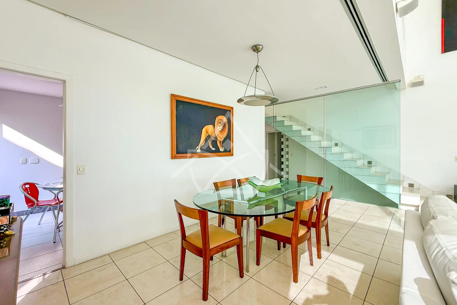 Duplex em Estilo Tradicional à Venda na Barra da Tijuca RJ