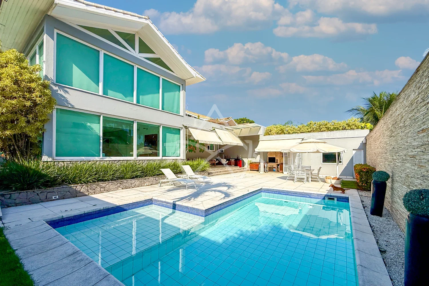 Duplex em Estilo Tradicional à Venda na Barra da Tijuca RJ