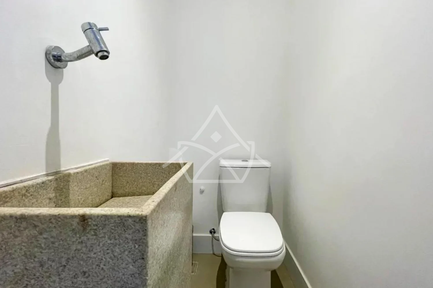 Casa Triplex Porteira no Recreio dos Bandeirantes RJ