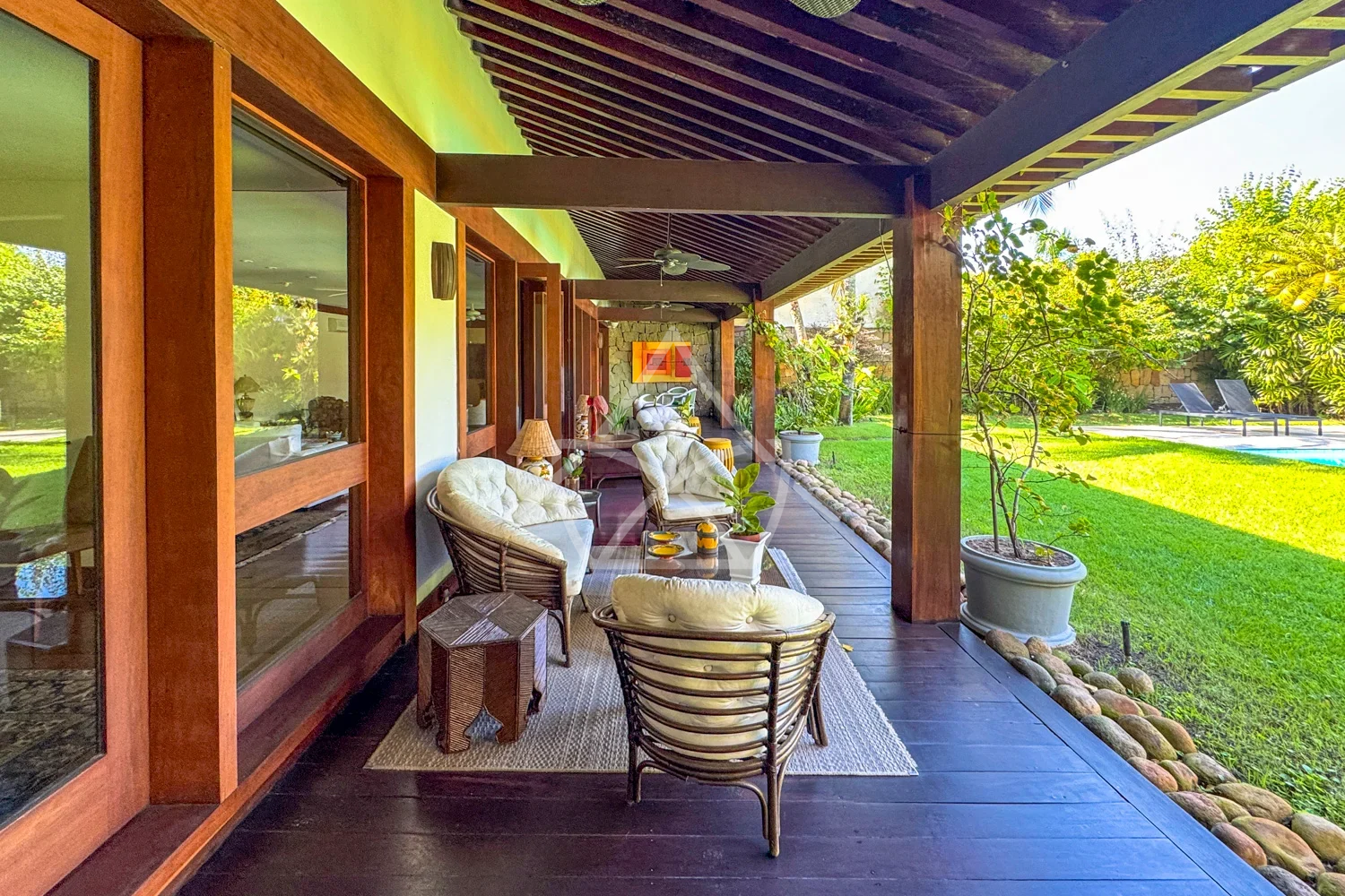 Casa Duplex com Jardim na Barra da Tijuca RJ