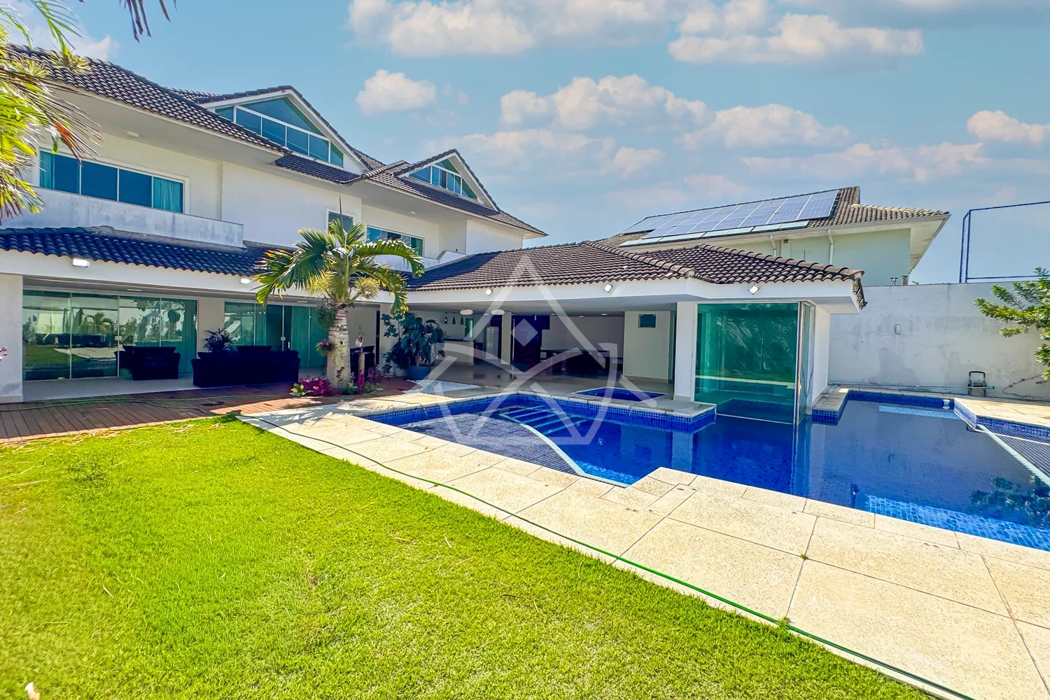 Venda com 5 Suítes na Barra da Tijuca RJ