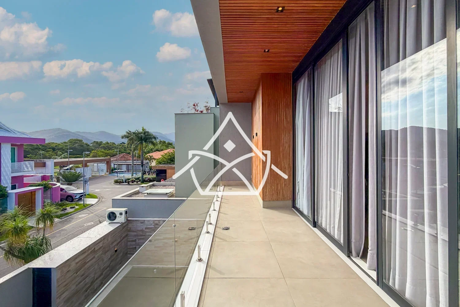 Contemporânea à Venda com 3 Suítes na Barra da Tijuca RJ