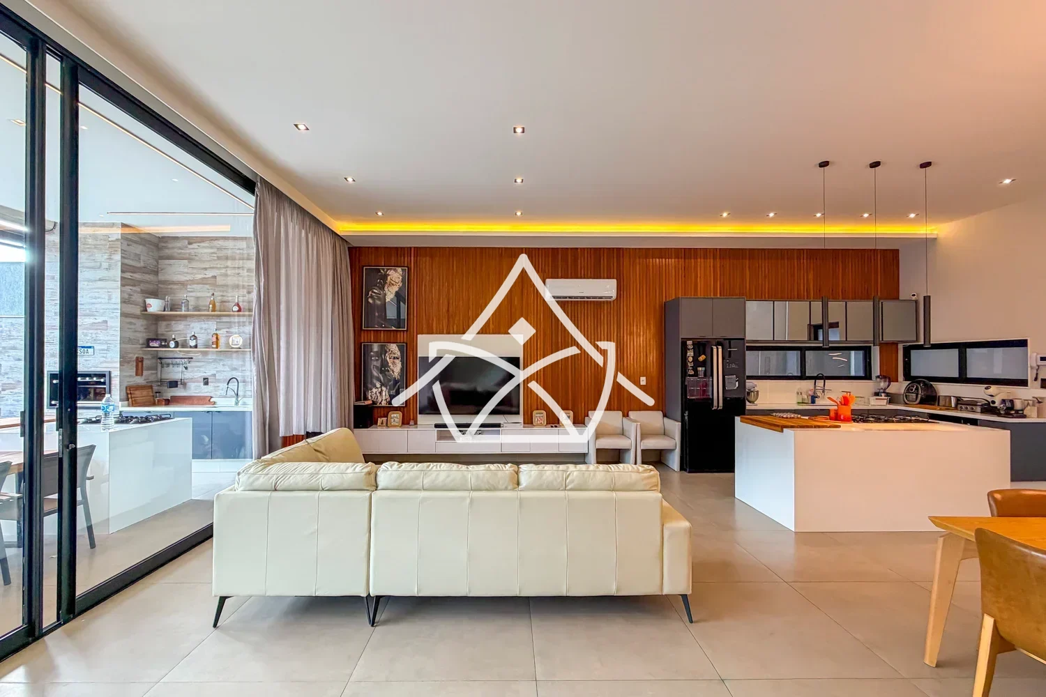 Contemporânea à Venda com 3 Suítes na Barra da Tijuca RJ