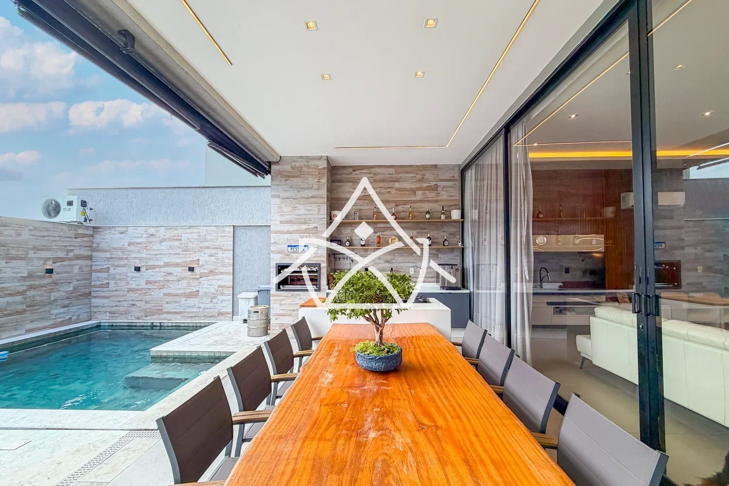 Contemporânea à Venda com 3 Suítes na Barra da Tijuca RJ