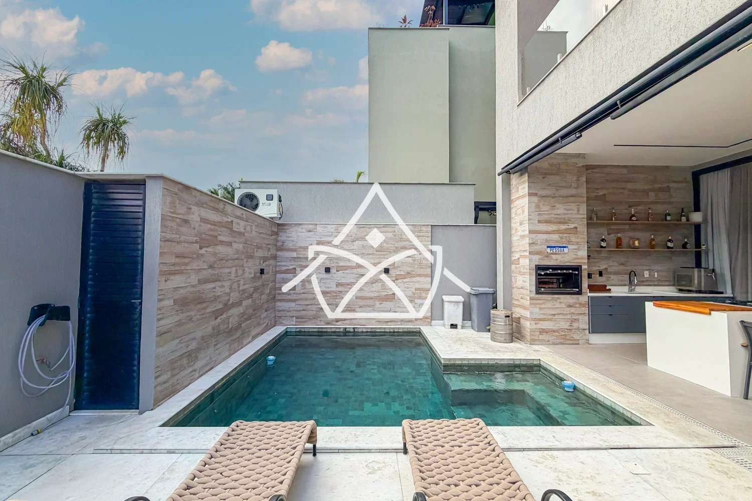 Contemporânea à Venda com 3 Suítes na Barra da Tijuca RJ