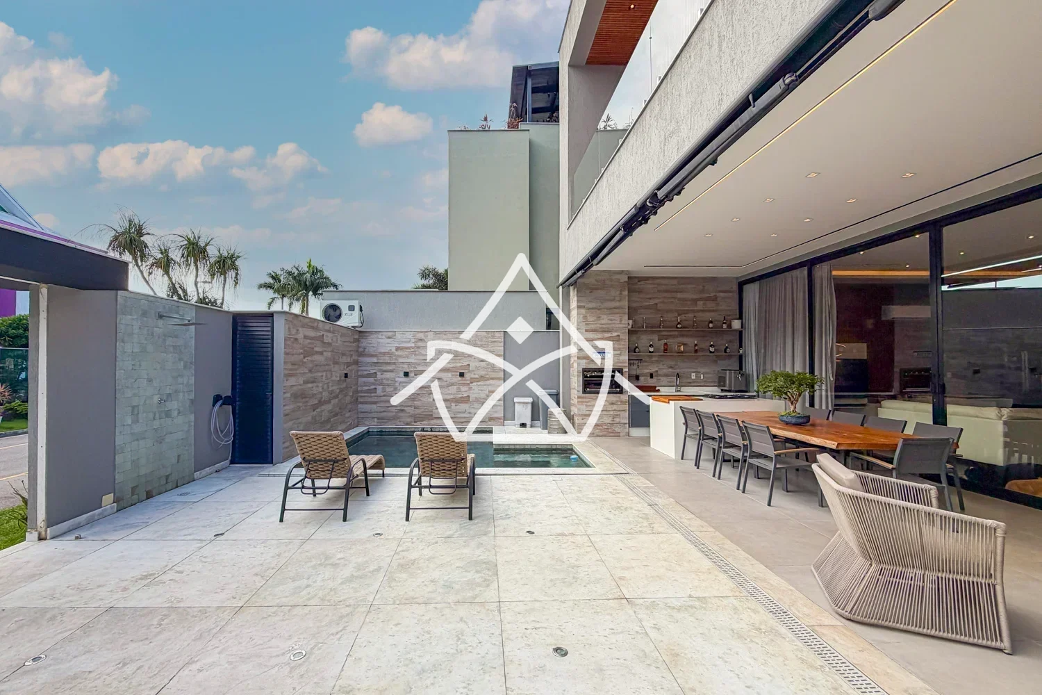 Contemporânea à Venda com 3 Suítes na Barra da Tijuca RJ