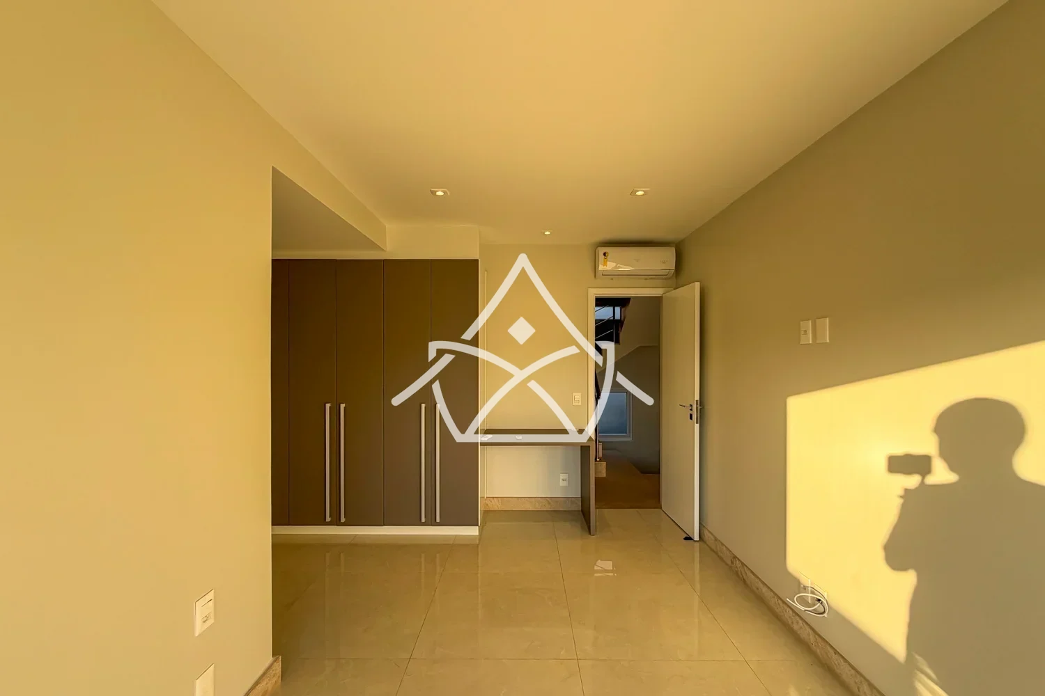 Triplex à Venda com 3 Suítes e Escritório no Recreio RJ