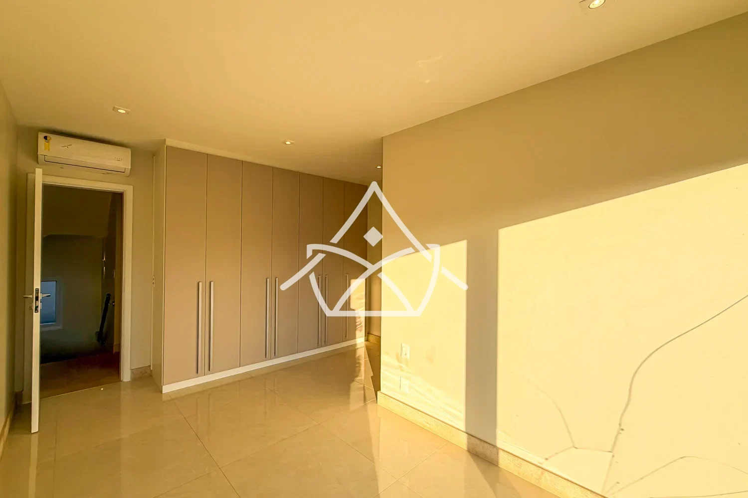 Triplex à Venda com 3 Suítes e Escritório no Recreio RJ