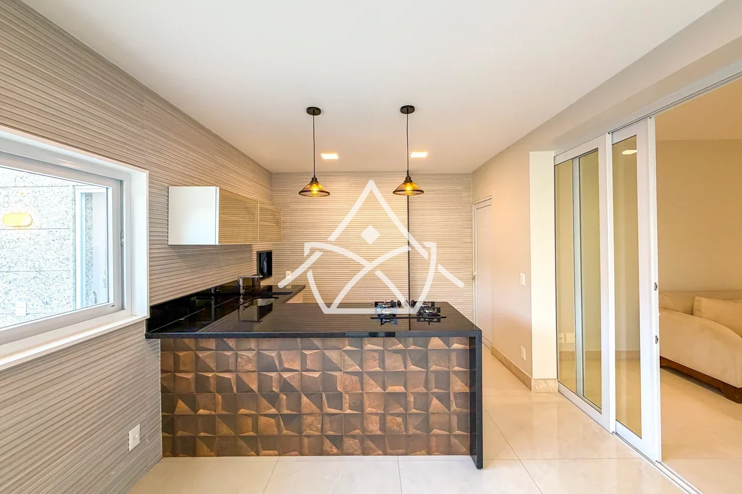 Triplex à Venda com 3 Suítes e Escritório no Recreio RJ