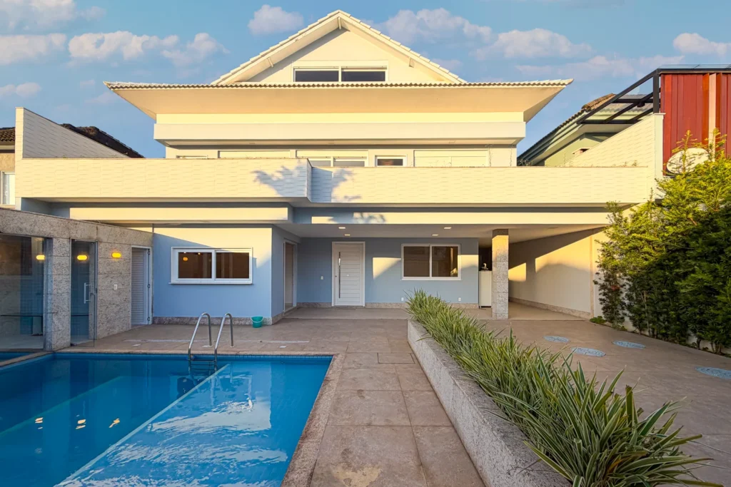 Triplex à Venda com 3 Suítes e Escritório no Recreio RJ