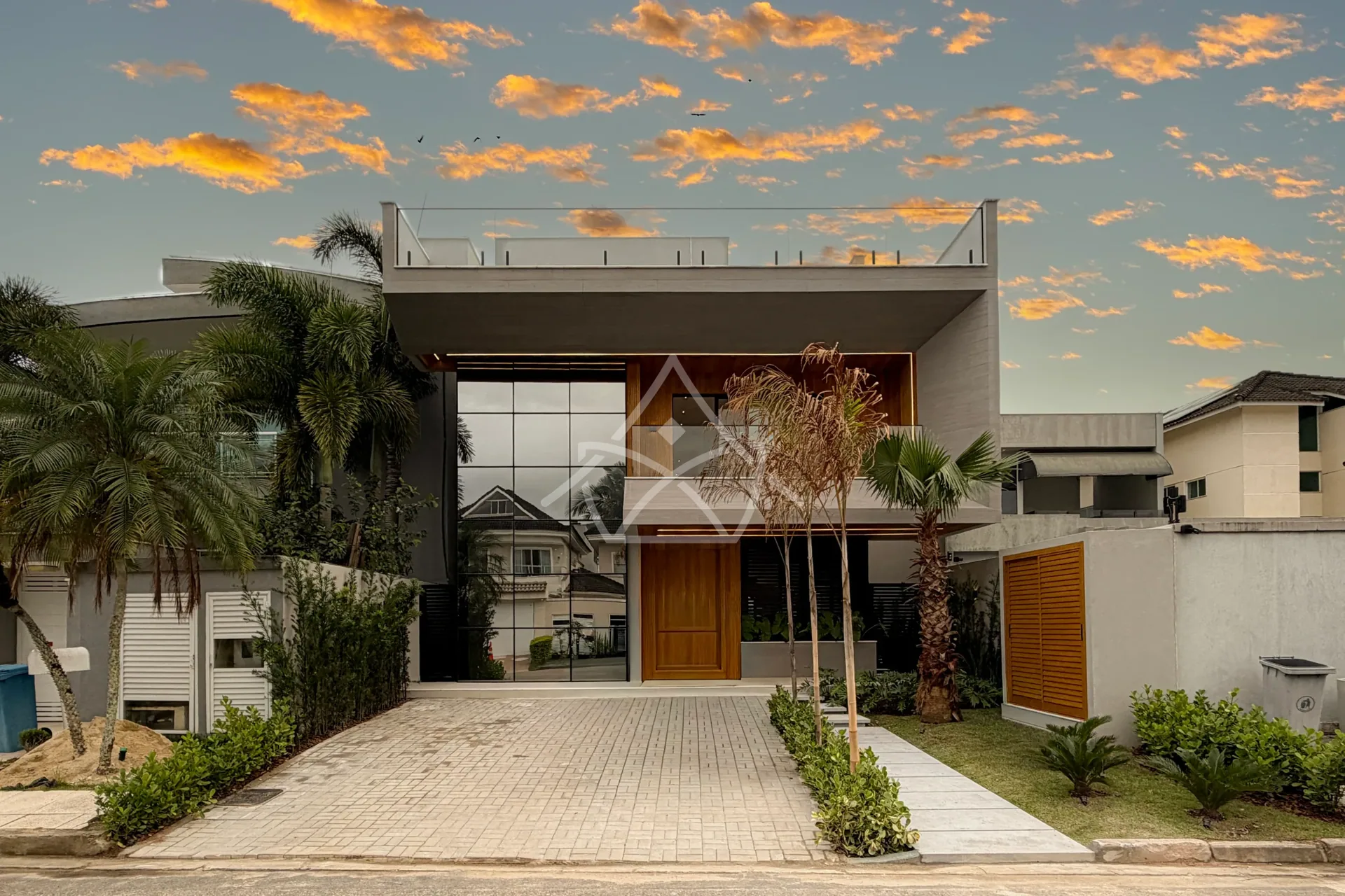 Casa Triplex no Parque das Palmeiras na Recreio dos Bandeirantes — Marca d'água