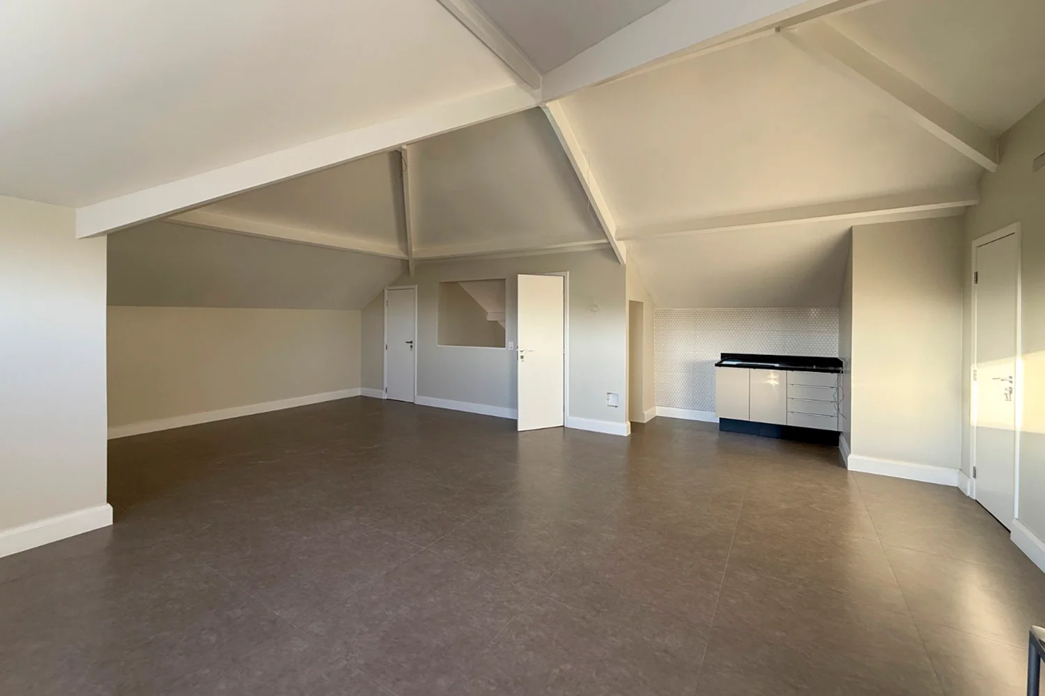 Triplex à Venda com 3 Suítes e Escritório no Recreio RJ