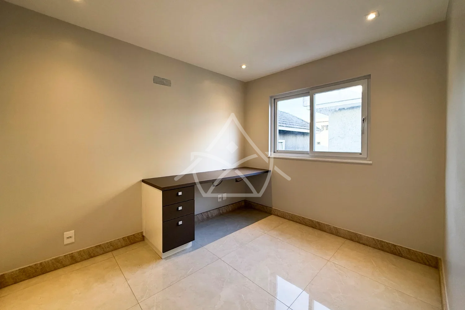 Triplex à Venda com 3 Suítes e Escritório no Recreio RJ
