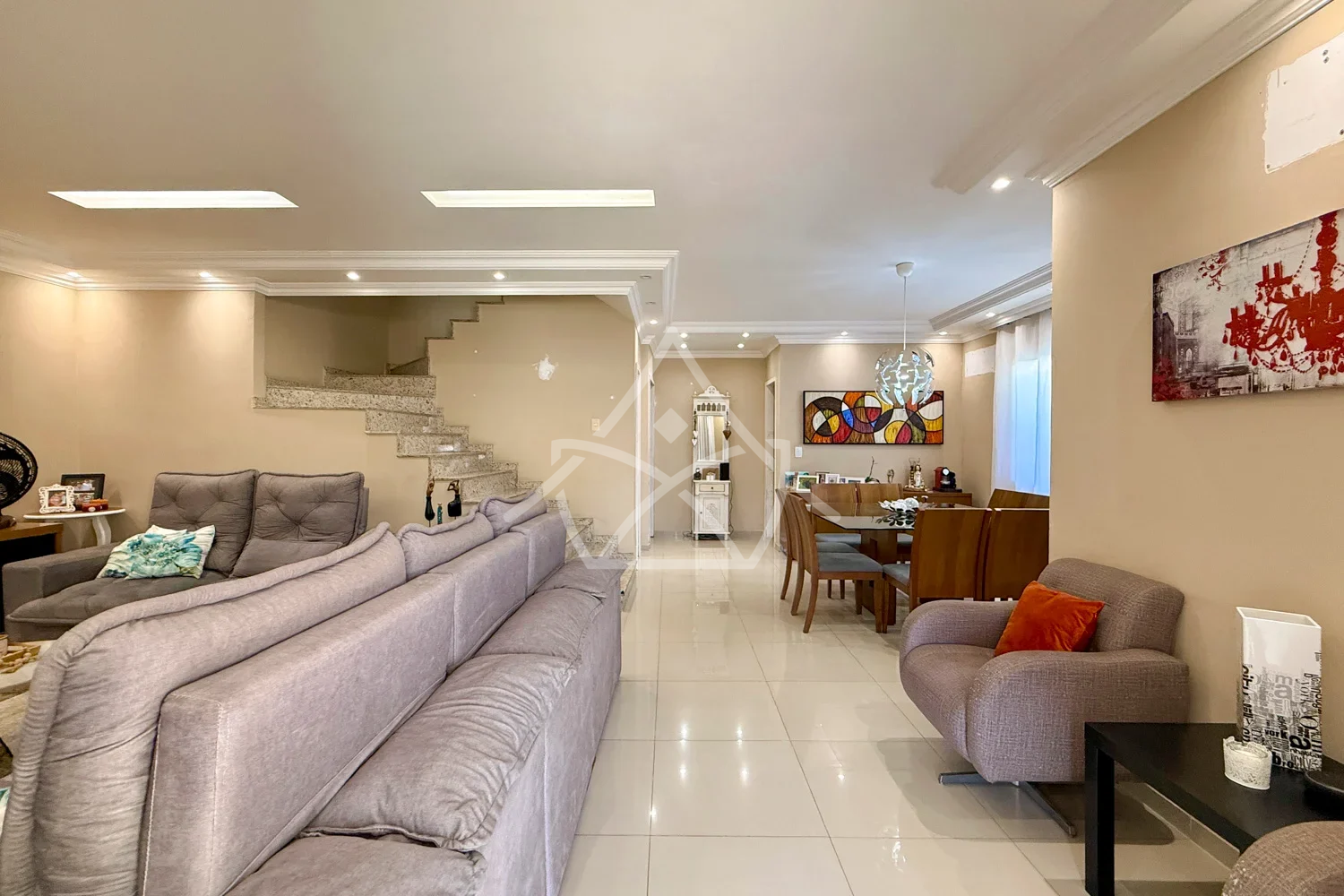 Casa à Venda Com Piscina - Recreio dos Bandeirantes, RJ