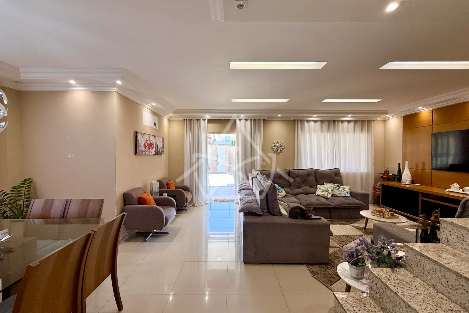 Casa à Venda Com Piscina - Recreio dos Bandeirantes, RJ