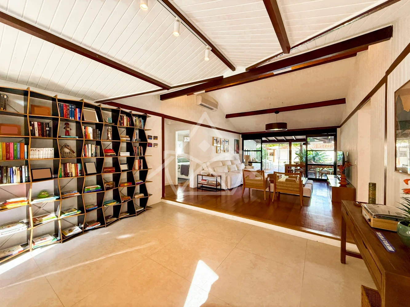Casa Linear Reformada - Barra da Tijuca, RJ