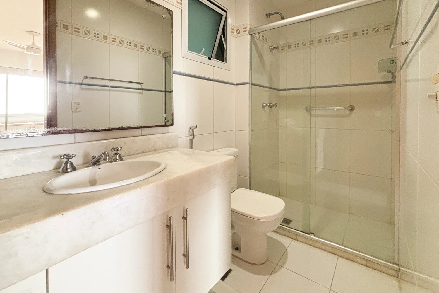 Apartamento 3 Quartos em Andar Alto com Sol da Manhã e Vista para o Verde
