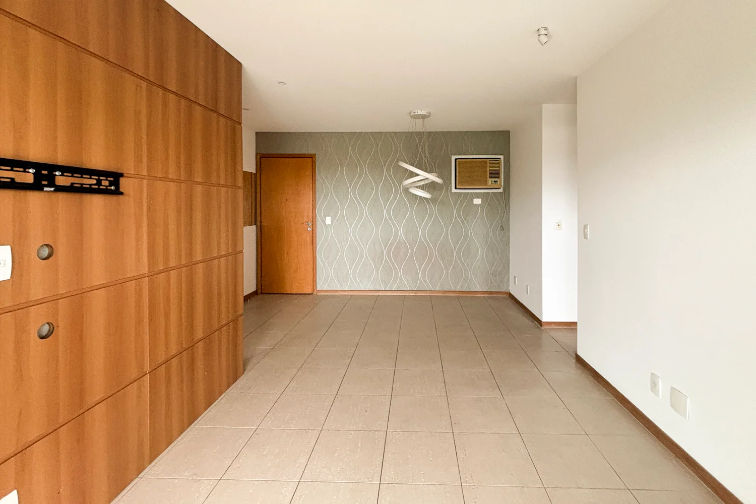 Apartamento 3 Quartos em Andar Alto com Sol da Manhã e Vista para o Verde